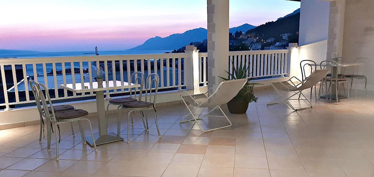 Apartments Villa Bonaca Baška Voda Екстериор снимка