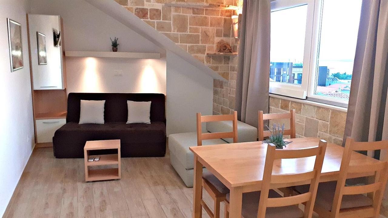 Apartments Villa Bonaca Baška Voda Стая снимка