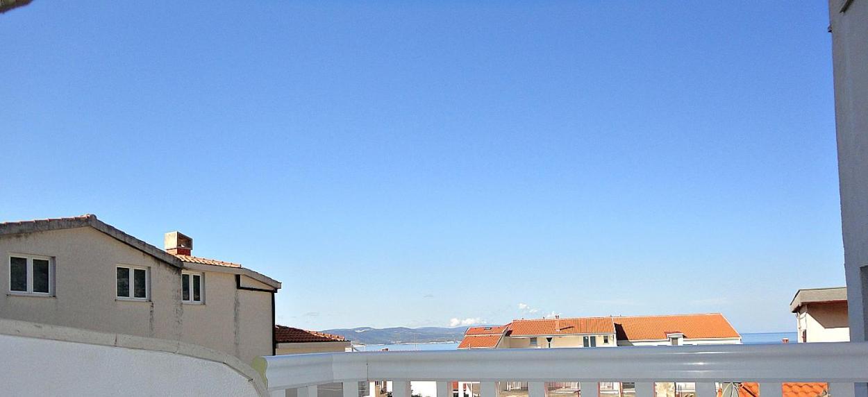 Apartments Villa Bonaca Baška Voda Стая снимка