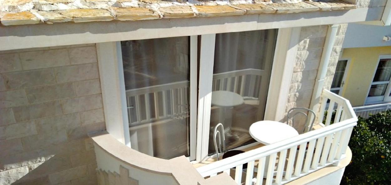 Apartments Villa Bonaca Baška Voda Стая снимка