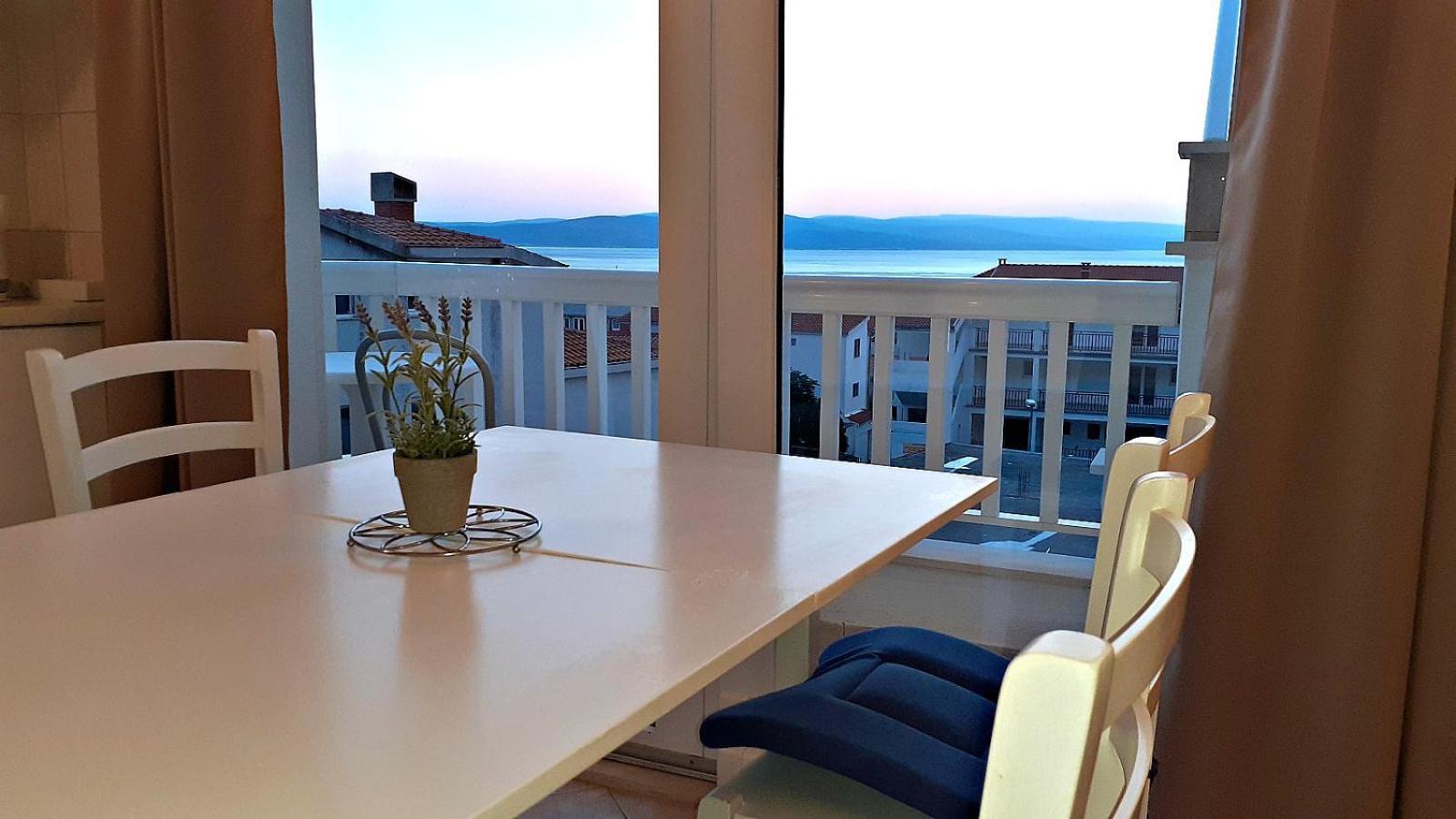Apartments Villa Bonaca Baška Voda Стая снимка