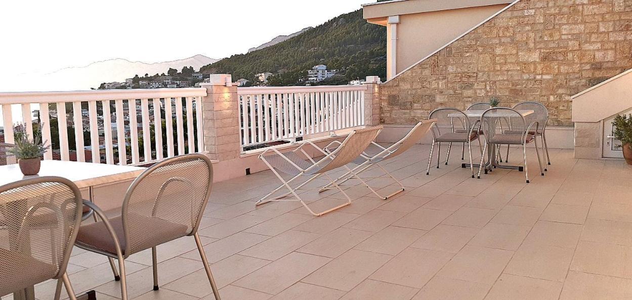 Apartments Villa Bonaca Baška Voda Стая снимка