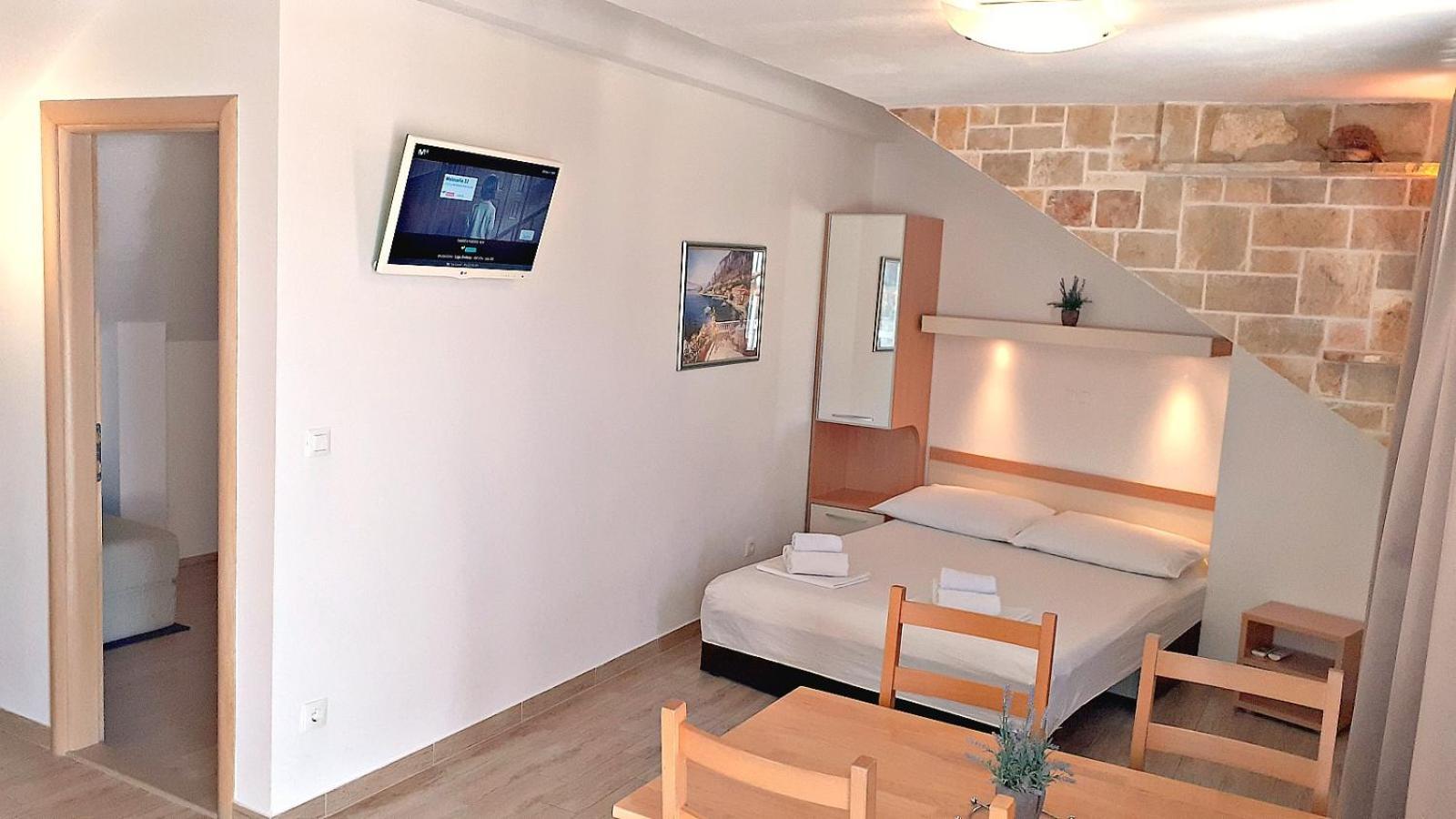 Apartments Villa Bonaca Baška Voda Стая снимка