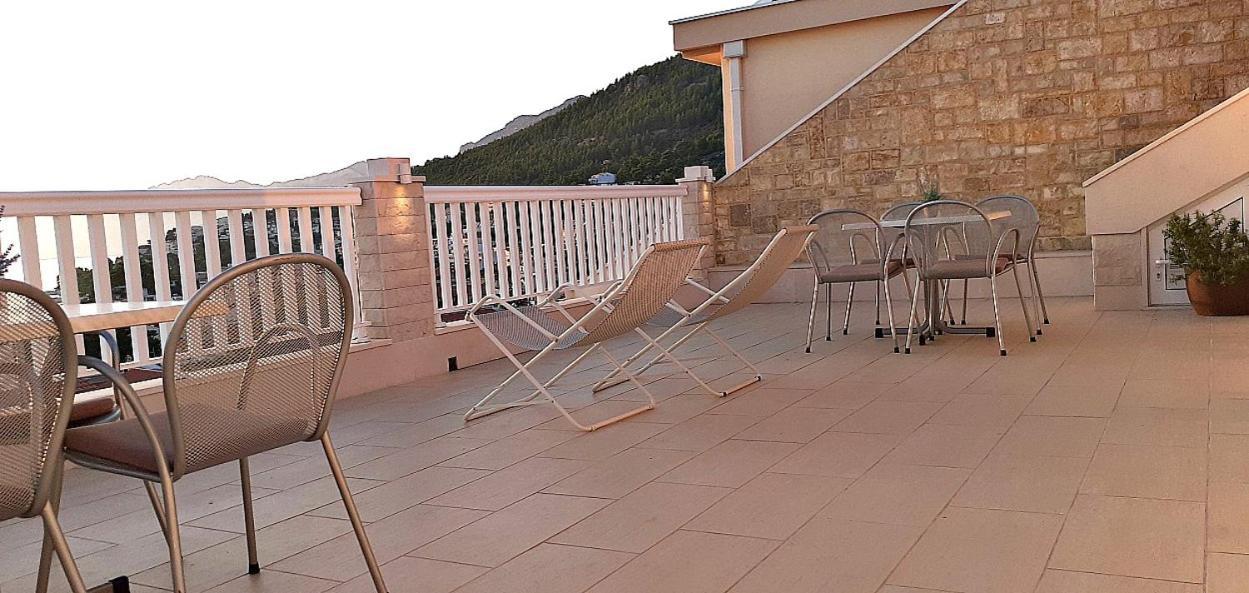 Apartments Villa Bonaca Baška Voda Стая снимка