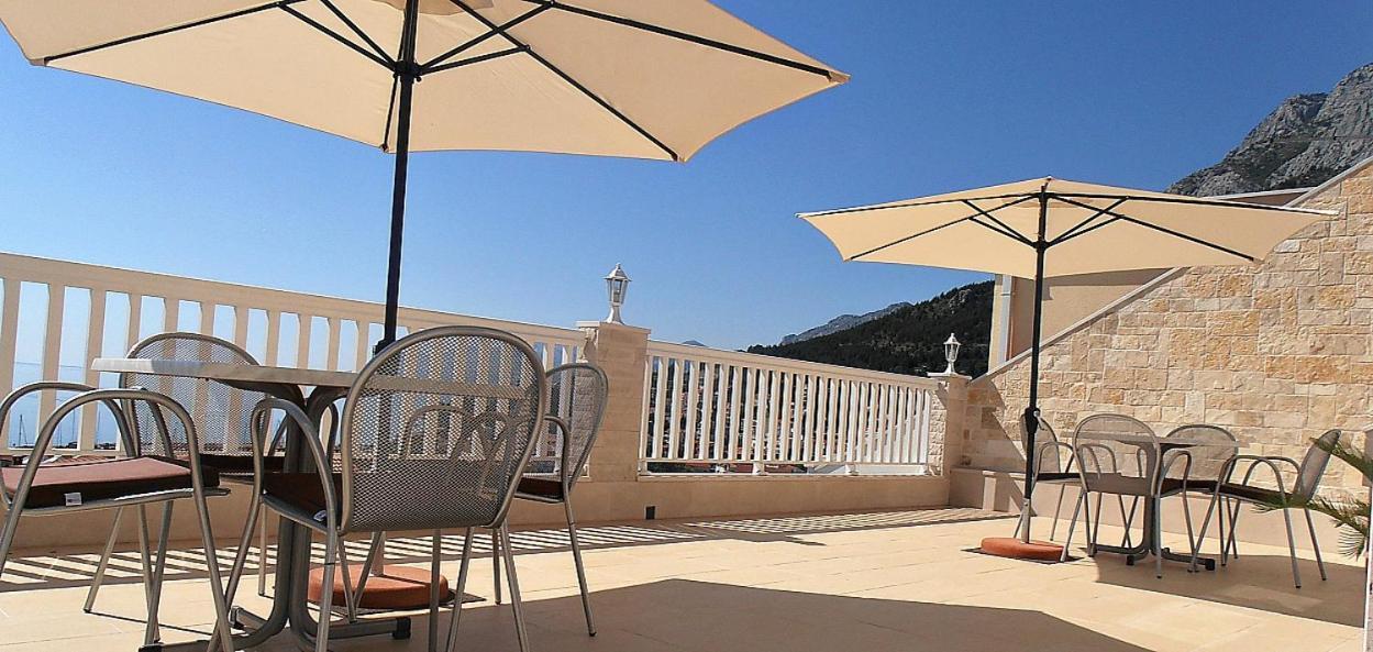 Apartments Villa Bonaca Baška Voda Стая снимка