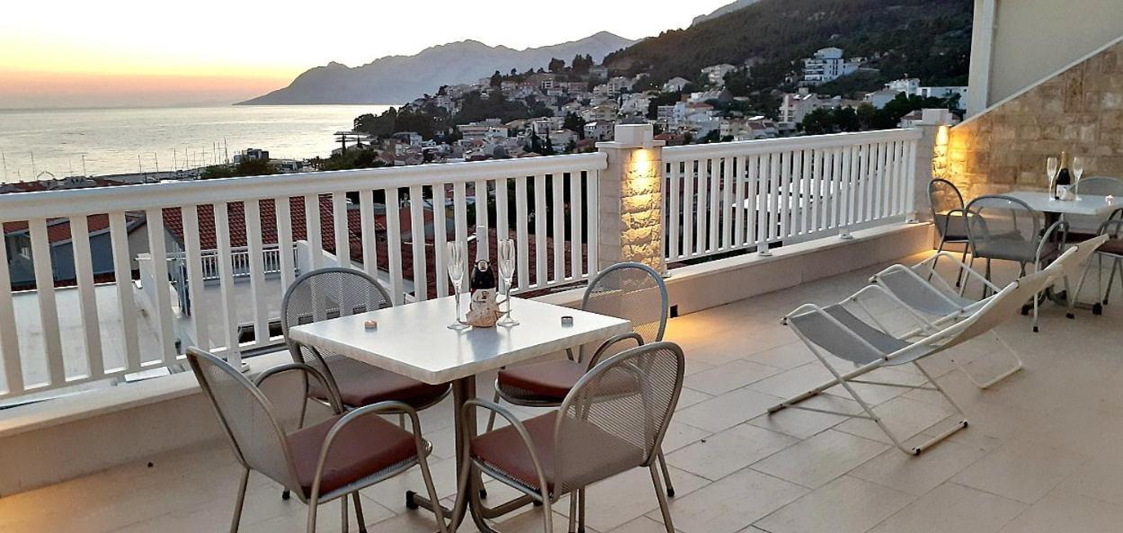 Apartments Villa Bonaca Baška Voda Екстериор снимка